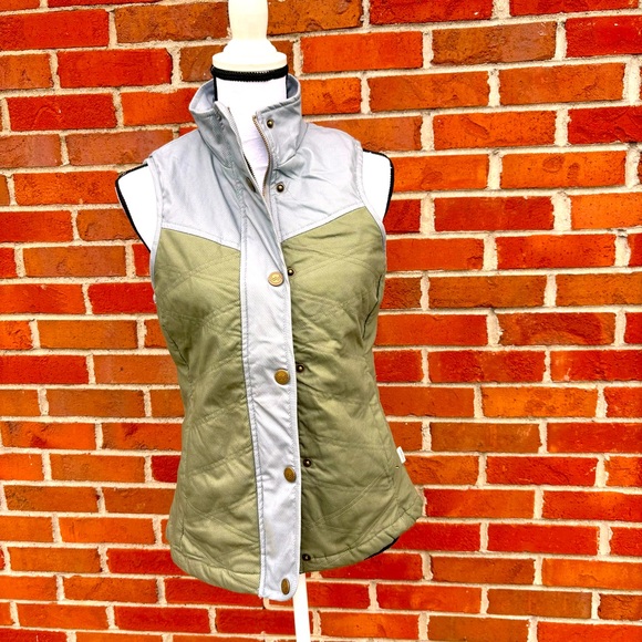 Magellan Outdoors Classic Fit Zip Button Front Green Grey Vest Womens Small - Picture 1 of 6